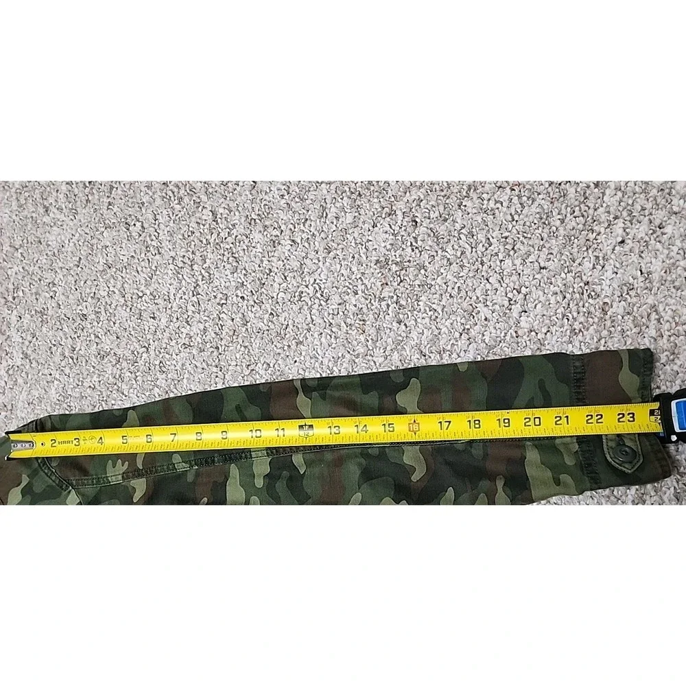 American Eagle AEO‎ Green Camo NAH Embroidered Heart Utility Jacket L Buttons